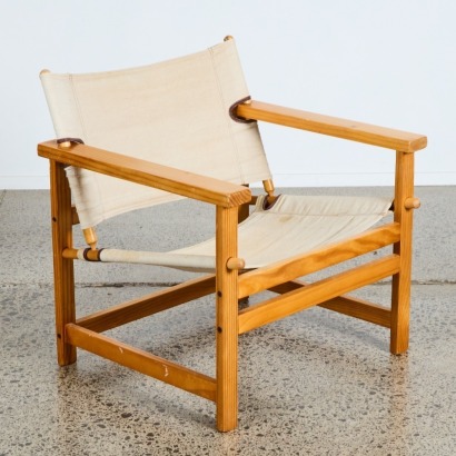 A Mid-Century Canvas Safari Chair in the Style of Hylinge Mobler