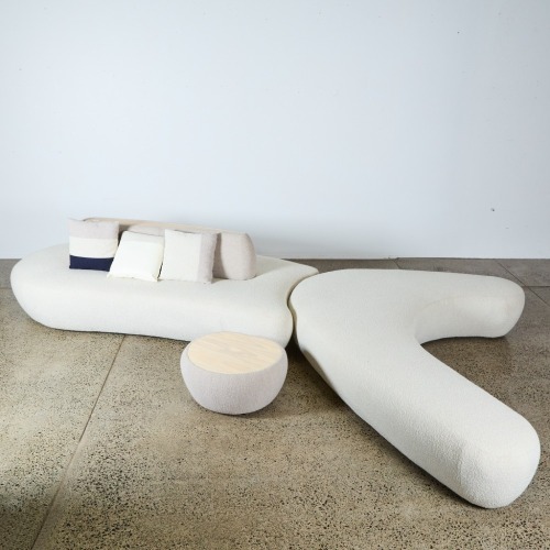 A Lundia Coral Lounge Suite