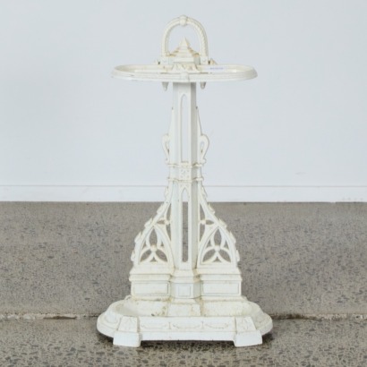 A Victorian Style Umbrella Stand by Underwood of Inglewood, NZ