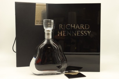 (1) Hennessy 'Richard Hennessy' Cognac, France, 40% ABV, 700ml (GB)