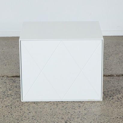 A 'Diamond' Bedside by MMW