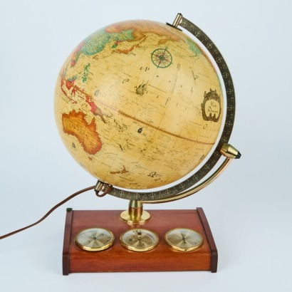 A Vintage Globe Lamp