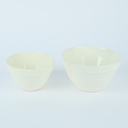 A Pair of Beehive Pattern Bowls