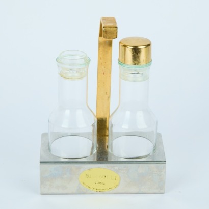 A Bertolli Lucca Oil Bottle Set