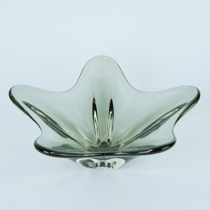 A Mid-Century Iwatsu Glass Bowl