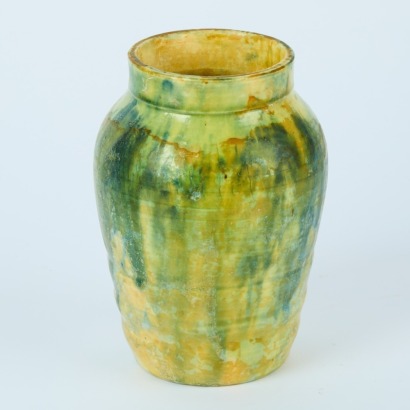 A Briar Gardner Vase