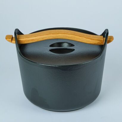 A Sarpaneva Casserole by Timo Sarpaneva for Iittala