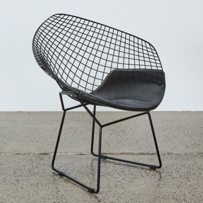 A Bertoia Style Diamond Feature Chair