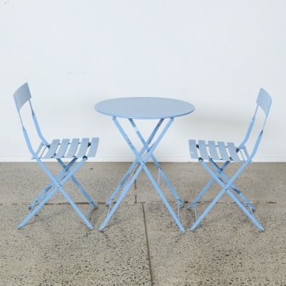 A Contemporary French Bistro Setting