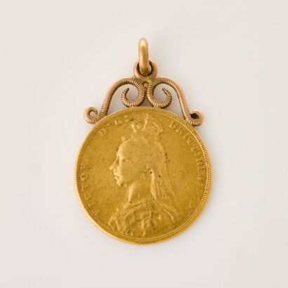 9ct Yellow Gold, Vintage, 1892 Full Sovereign Coin Pendant