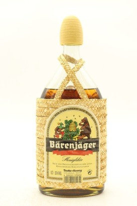 (1) Barenjager Honey Likor, Germany, 35% ABV, 700ml
