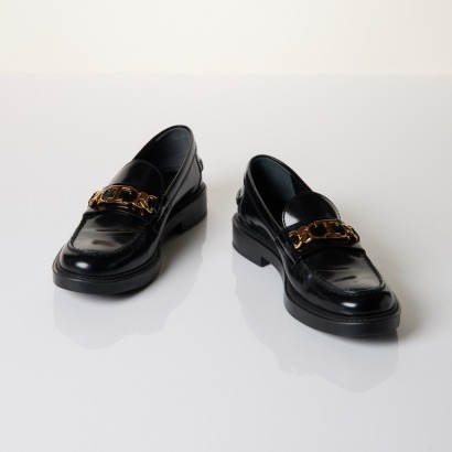Tods, Black Leather Logo Plaque Loafer, Size 36.5