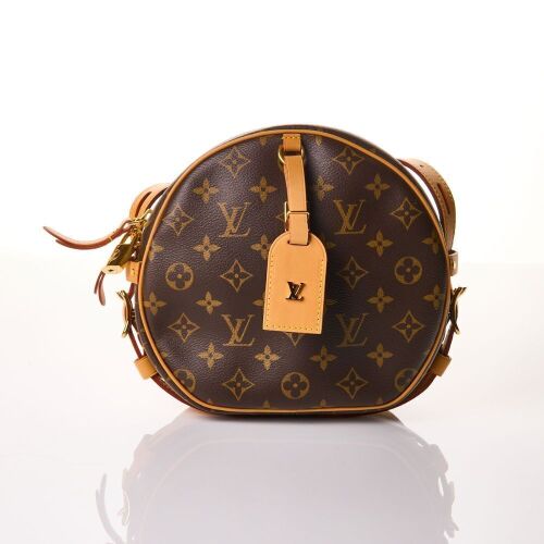 Louis Vuitton, Boite Chapeau Souple MM Bag with Box