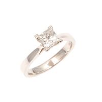 18ct White Gold Princess Cut Diamond Solitaire Ring