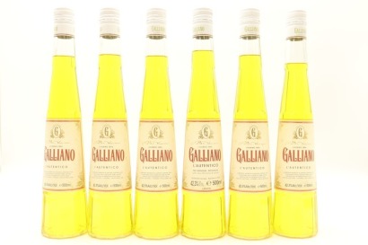 (6) Galliano L'Autentico Liqueur, Italy, 42.3% ABV, 500ml