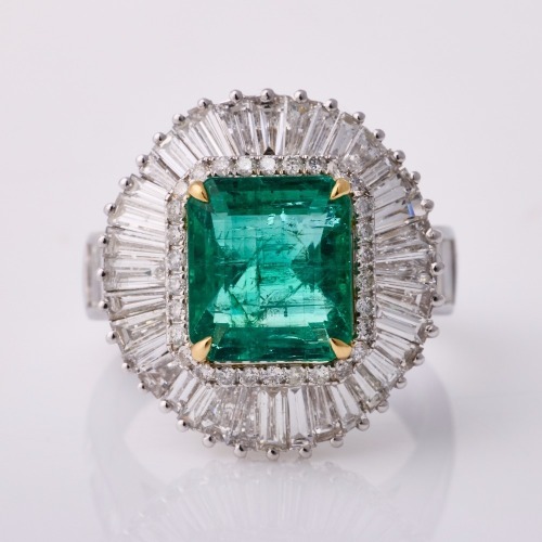 An Important, 18ct White Gold, 2.81ct Emerald / 3.21ct Diamond Cocktail Ring - Near new