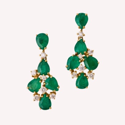 18ct Yellow Gold, Pear Shape Emerald / .30ct Diamond Earrings