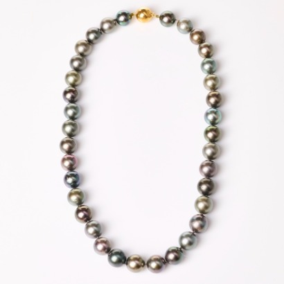 12-13mm South Sea Black Pearl 49cm Necklace, with 18ct Yellow Gold Clasp