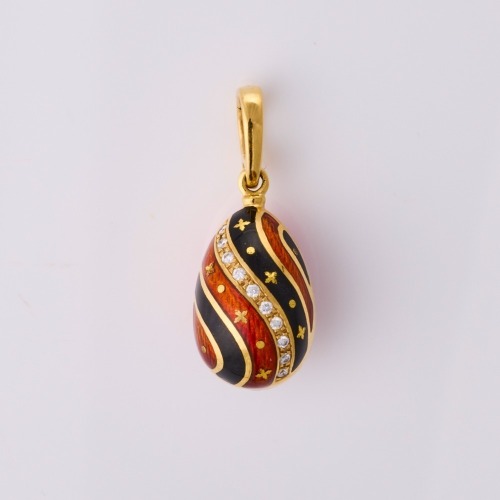 18ct Yellow Gold, Faberge Egg .10ct Diamond Pendant with Box