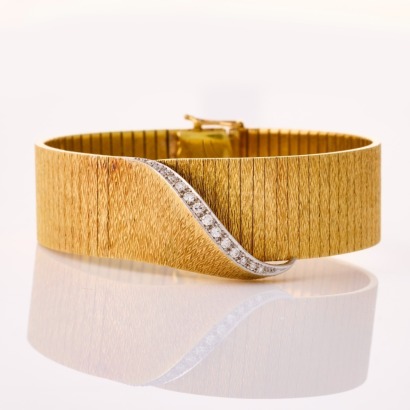 1950s, 18ct Yellow / White Gold, 17.3cm, .09ct Diamond Bracelet