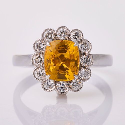 18ct White Gold, 2.48ct Yellow Sapphire /.53ct Diamond Ring, Convertible to Pendant - Near new