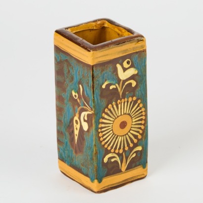 A Vase by Elio Schiavon
