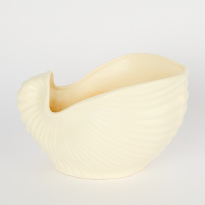 A Crown Lynn Nautilus Vase
