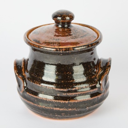 An Andrew Van der Putten Lidded Jar