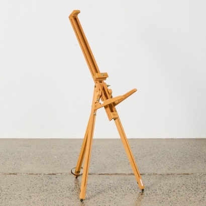An Italian Mabef M27 Field Easel