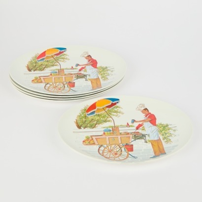 A Set of Six Vintage New Zealand-Made Melamine Hot Dog Plates