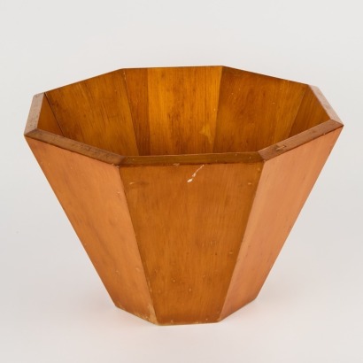A Mid-Century Kauri Planter