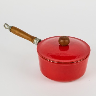 A Vintage Red Cast Iron Lidded Pot