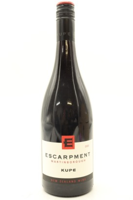 (1) 2020 Escarpment Kupe Pinot Noir, Martinborough [JR16.5] [WE93]