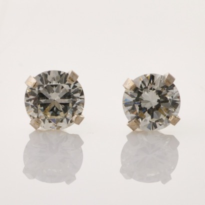 14ct White Gold, .80ct Diamond Stud Earrings