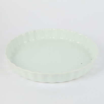 A Large Aplico, France Dish