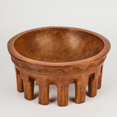 A 14 Footed Kava Bowl