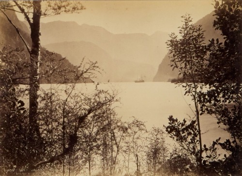 BURTON BROTHERS Dusky sound with Steamship