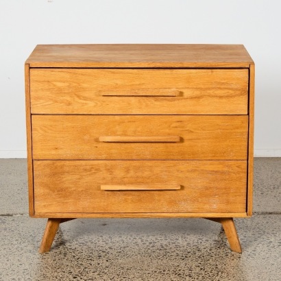A Mid-Century Set of Oak Drawers