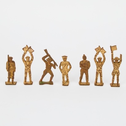 A Set of Seven Antique WWI Toy Soldiers by Grey Iron Casting Company USA