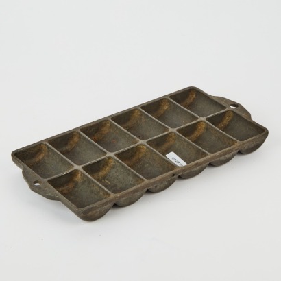 A Vintage Cast Iron Gem Tray