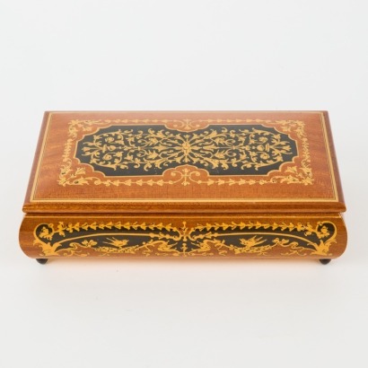 An Italian Musical Jewellery Box