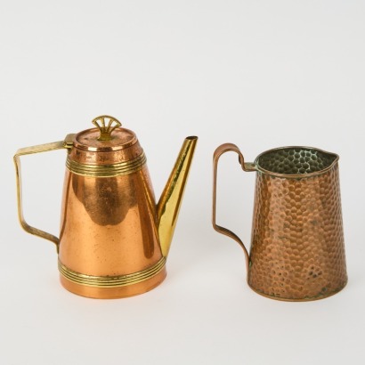 An Art Deco Teapot and Jug