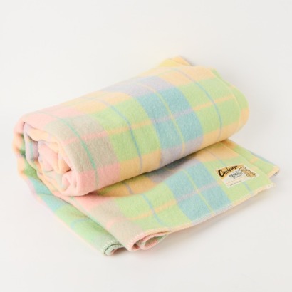An Onehunga Woolen Mills Princess "Gold Tiki" Gelato Blanket