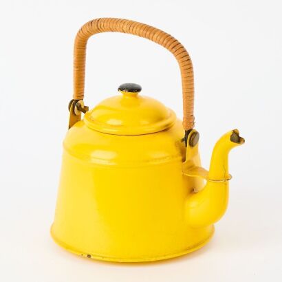 A Chinese Yellow-glazed Enamel Teapot