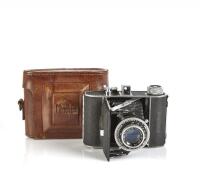 MINOLTA (Japan): A 120 Roll Film Camera