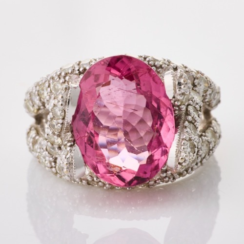 18ct White Gold, 13.5mm Oval Light Red/Pink Tourmaline / 1.60ct Diamond Cocktail Ring