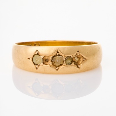 15ct Yellow Gold, Vintage Ring with Missing Stones