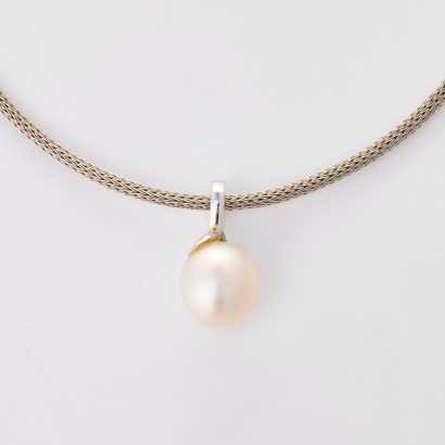 18ct White Gold, 12mm South Sea Pearl / .05ct Diamond Pendant on 42cm, 18ct White Gold French Wire Mesh Necklet