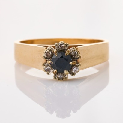 9ct Yellow Gold, 4mm Sapphire / .06ct Diamond Cluster Ring