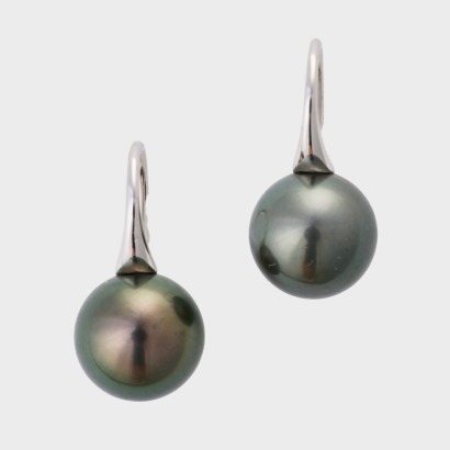 Autore, 18ct White Gold, Tahitian South Sea Pearl Earrings